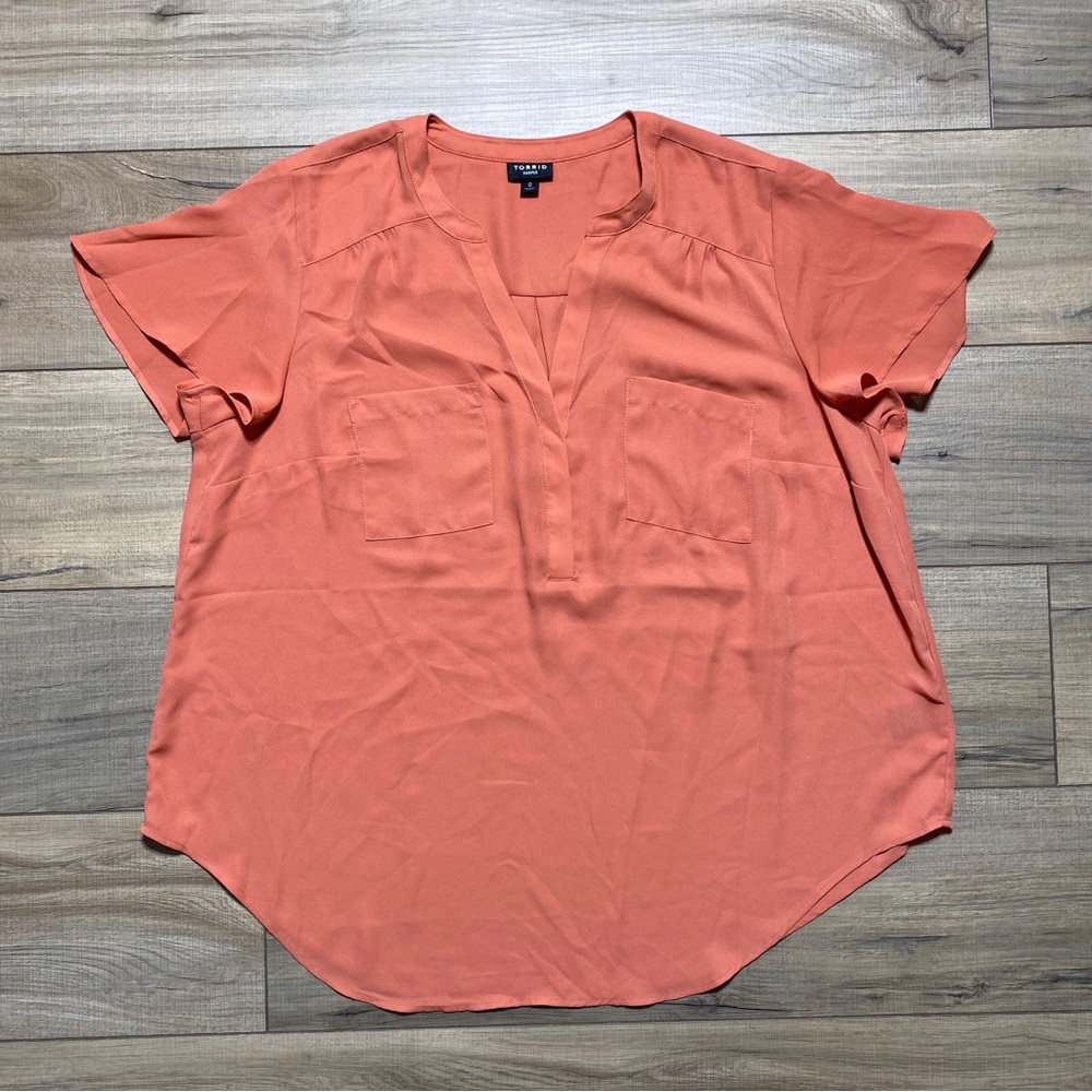 torrid Coral Orange Split V-Neck Short Sleeve Blouse